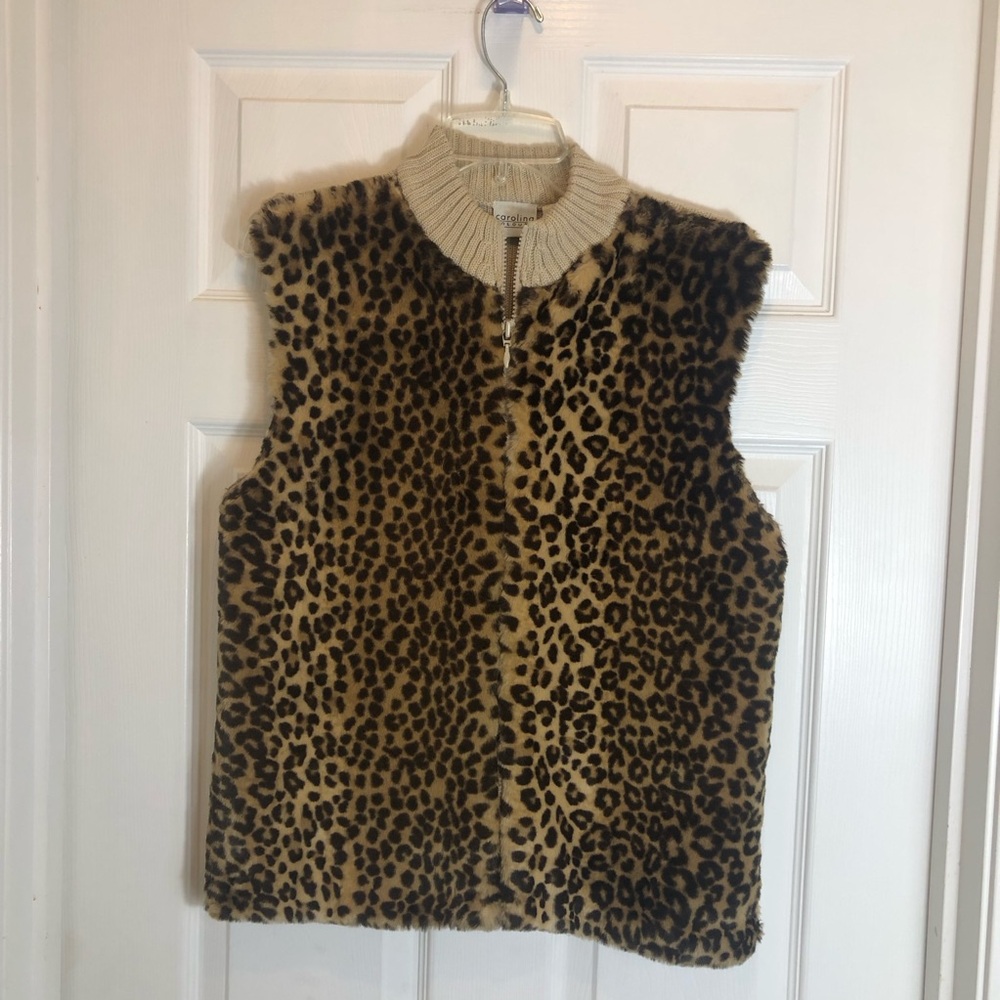 Carolina Colours Cheetah/Leopard Print Sweater Vest. Size Large